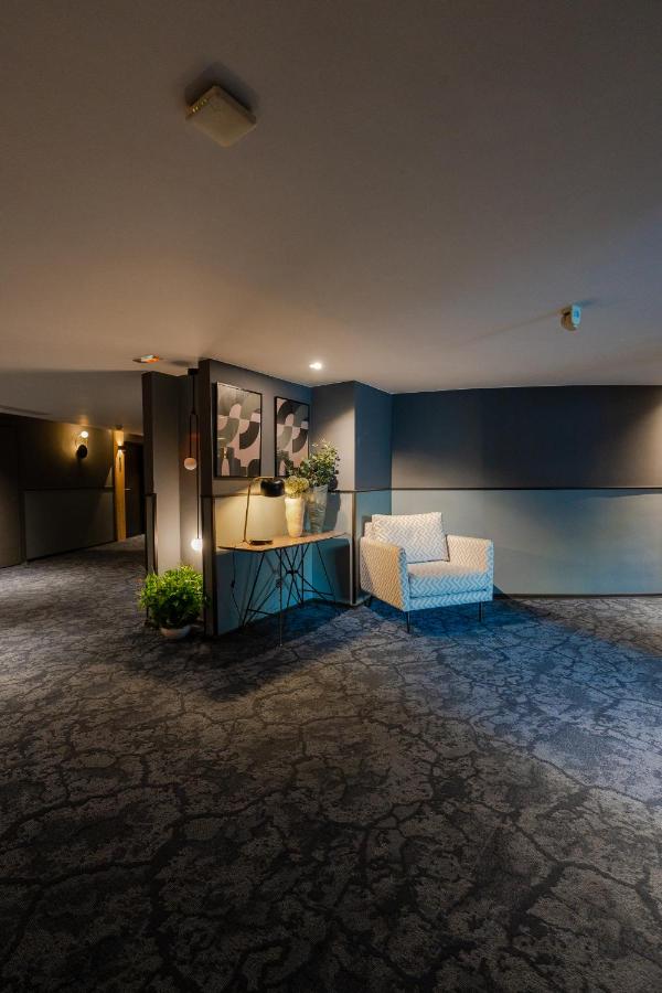 Hotel landscape 3